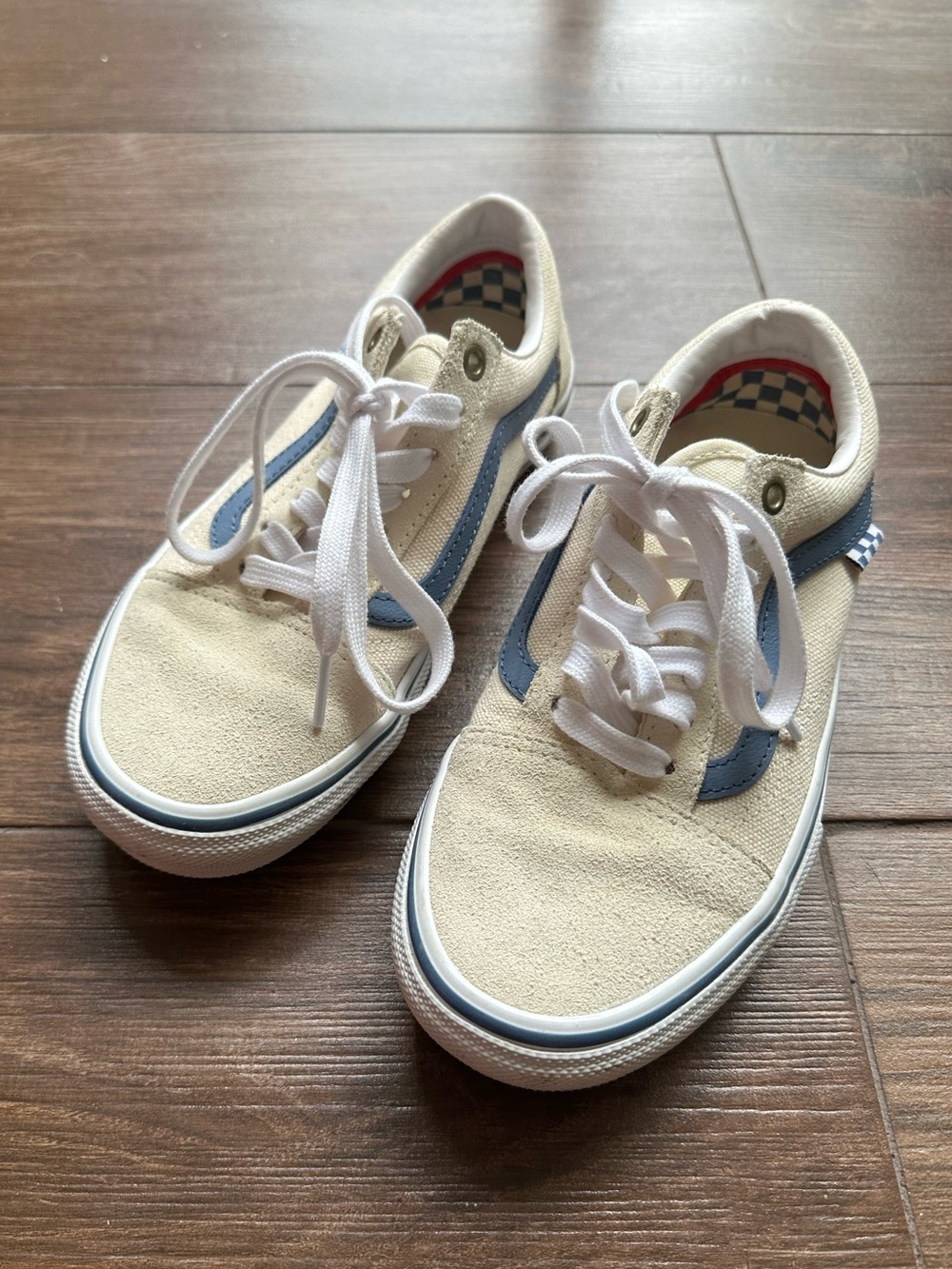 Vans Old Skool Low Top Classic Sneakers Men’s 5.5 Women’s 7